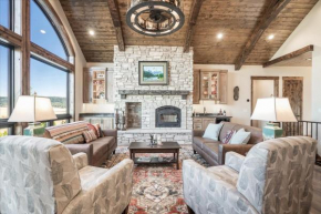 Trumpeter Swan, a spacious 4-bedroom retreat in the serene Henry